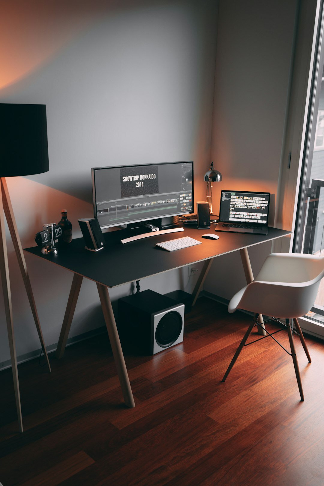 mystery writer desk setup